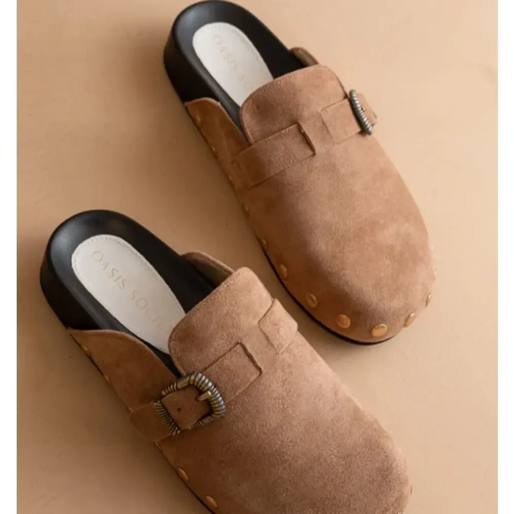 Oasis Society Womens Tan Suede Studded Clog Mules Buckle Platform Slides NEW